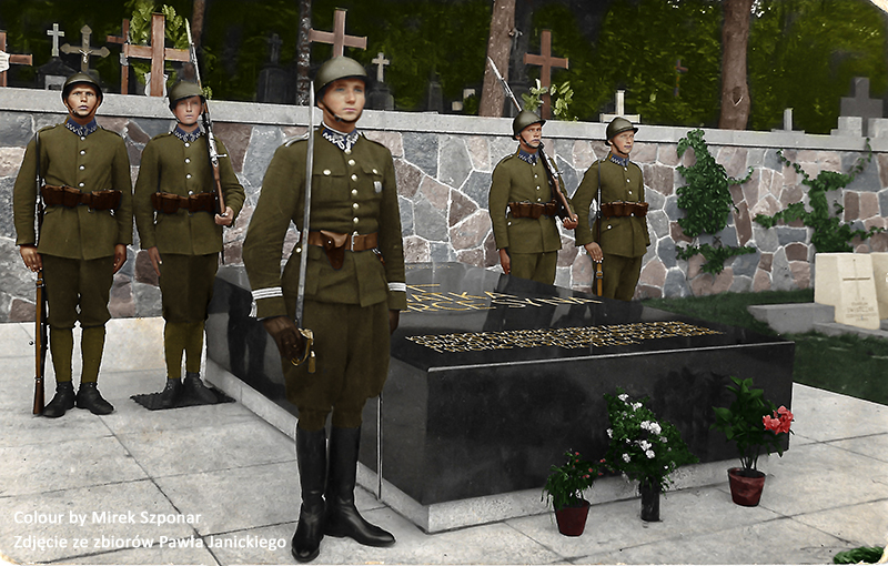 grób_piłsudskiego_wilno_podchorazy_piechoty.km